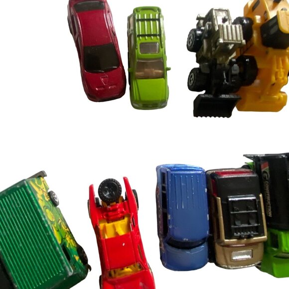 33 Pc Lot Hot Wheels/Matchbox/Various Brands Diecast Toy Car Lot-GUC - Picture 3 of 8